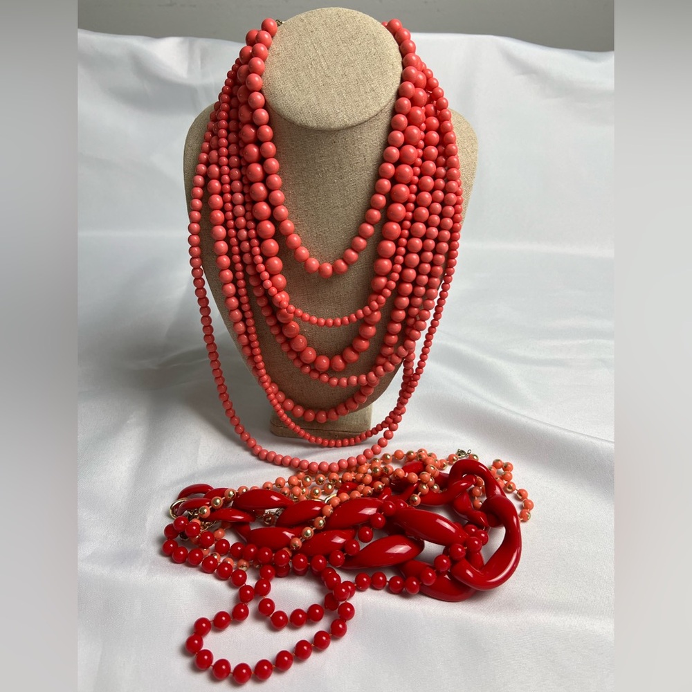 Four Fashion Necklaces - Picture 5 of 9